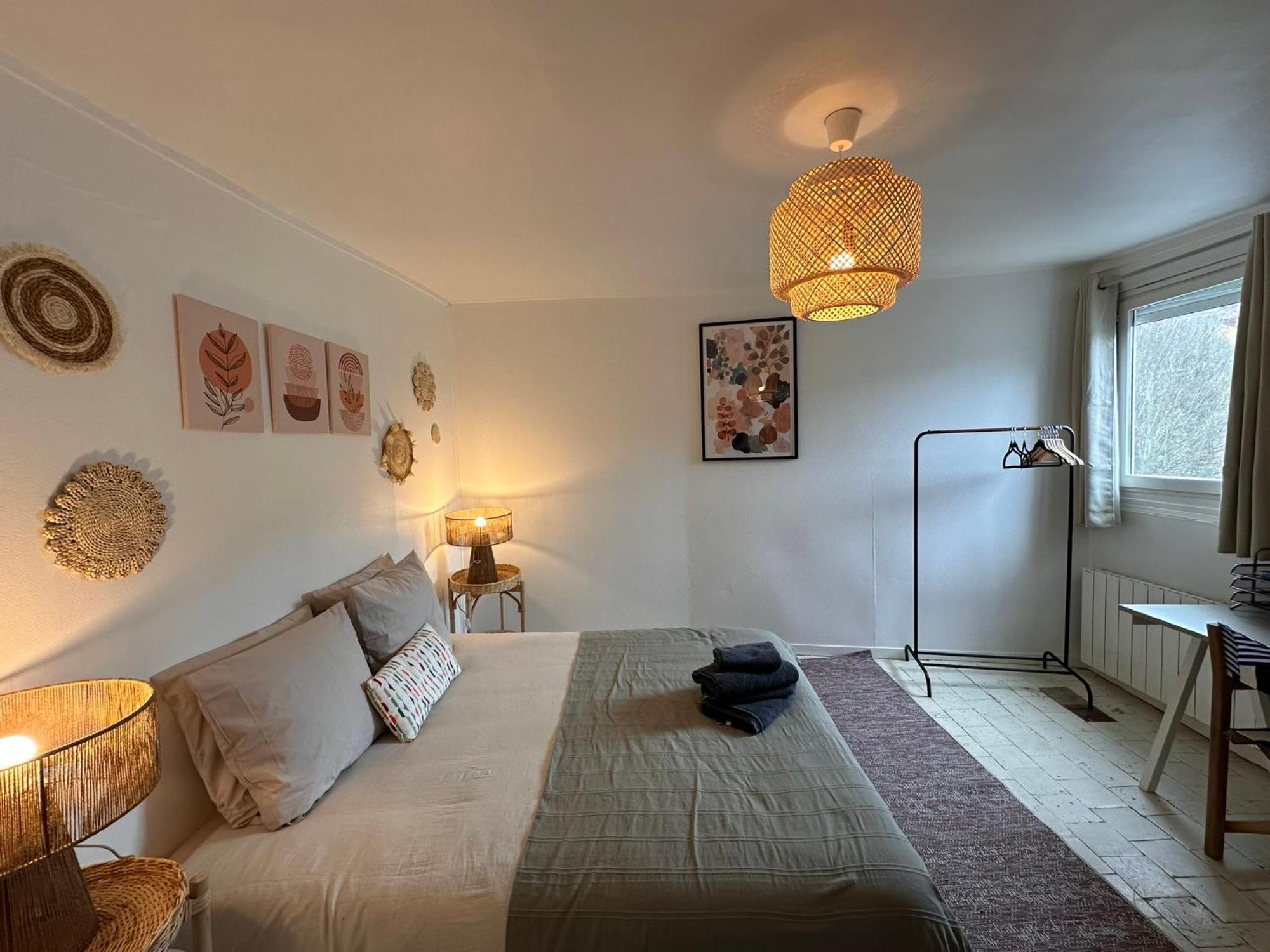 Large Apartment In City Center Онфльор Екстериор снимка