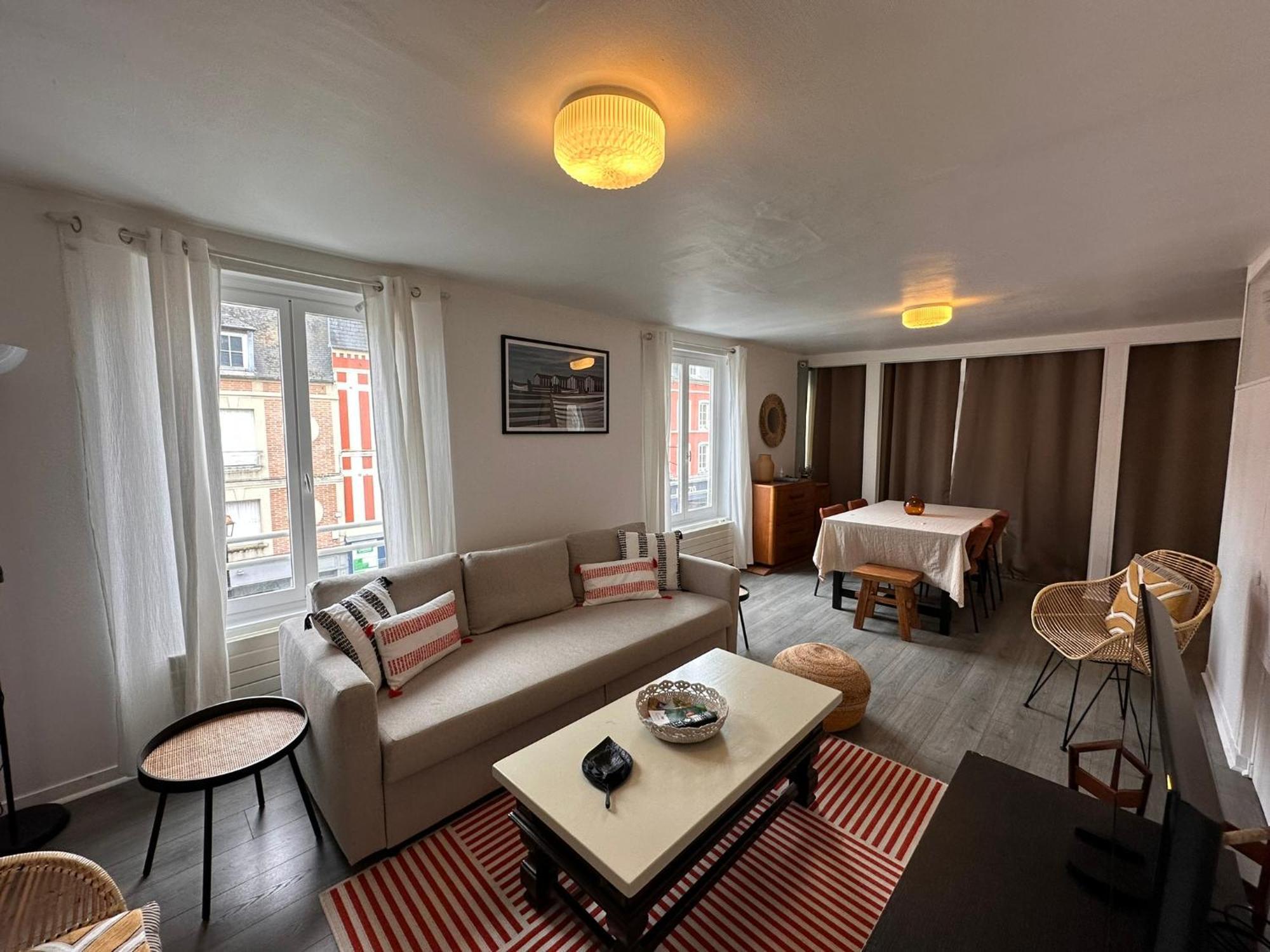 Large Apartment In City Center Онфльор Екстериор снимка